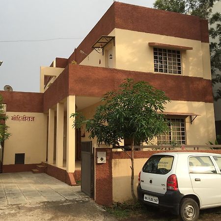 Mtdc Approved Mohiniraj Guest House Nashik Buitenkant foto