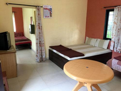 Mtdc Approved Mohiniraj Guest House Nashik Buitenkant foto