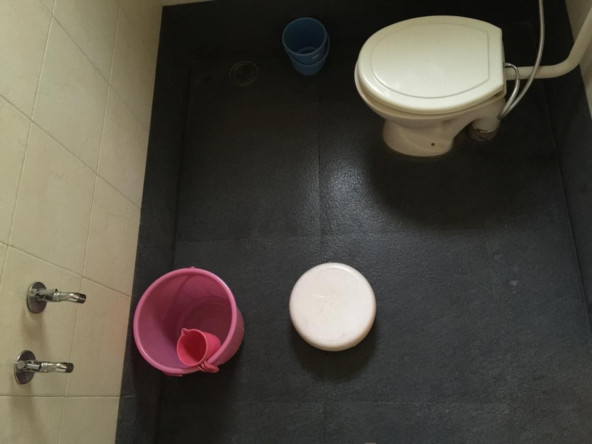 Mtdc Approved Mohiniraj Guest House Nashik Buitenkant foto
